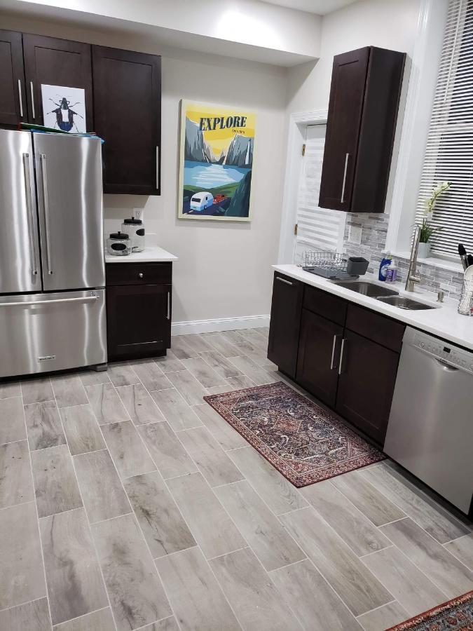 Spacious&bright In Bloomingdale/ Truxton Dc *
